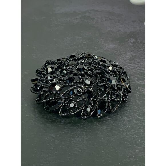 Jet Black Stones Mourning Brooch Filigree Blackened Frame Vintage - Picture 4 of 6